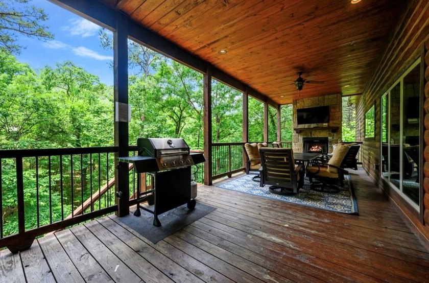 Introducing Friends in Low Places, a charming cabin located in - photo 40