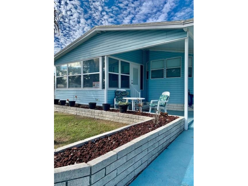 Welcome Home! Come and enjoy this nicely Updated approximately - photo 2