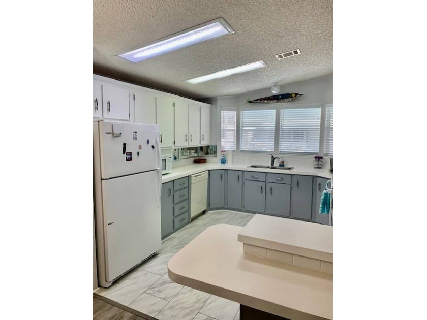 Welcome Home! Come and enjoy this nicely Updated approximately - photo 8