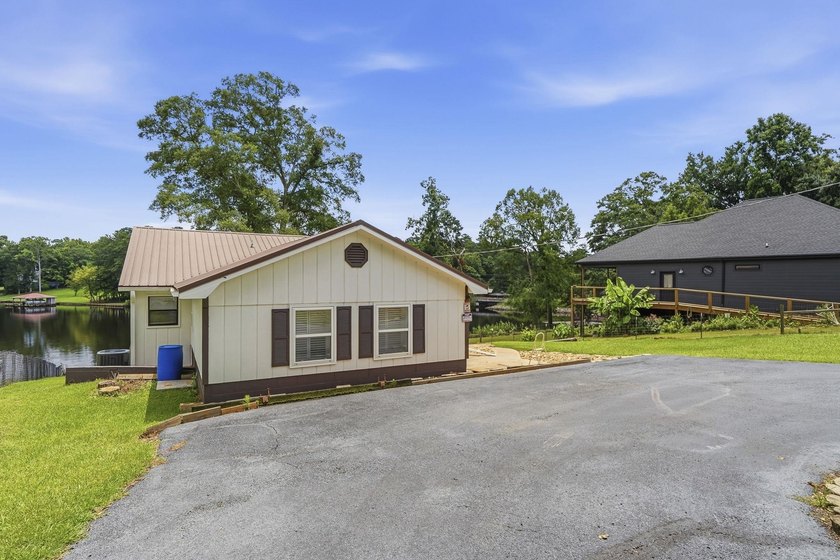 Welcome to 477 Avant Road, where classic Lake Sinclair cottage - photo 35