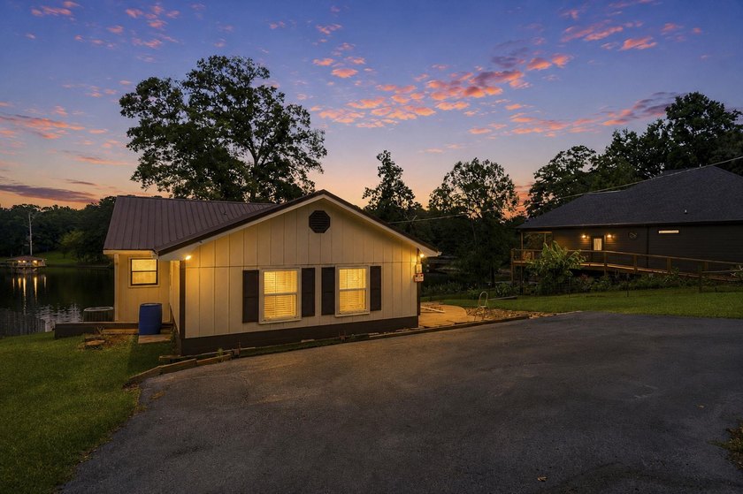 Welcome to 477 Avant Road, where classic Lake Sinclair cottage - photo 36