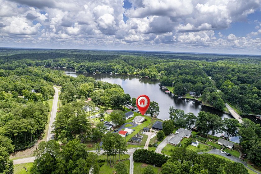 Welcome to 477 Avant Road, where classic Lake Sinclair cottage - photo 43