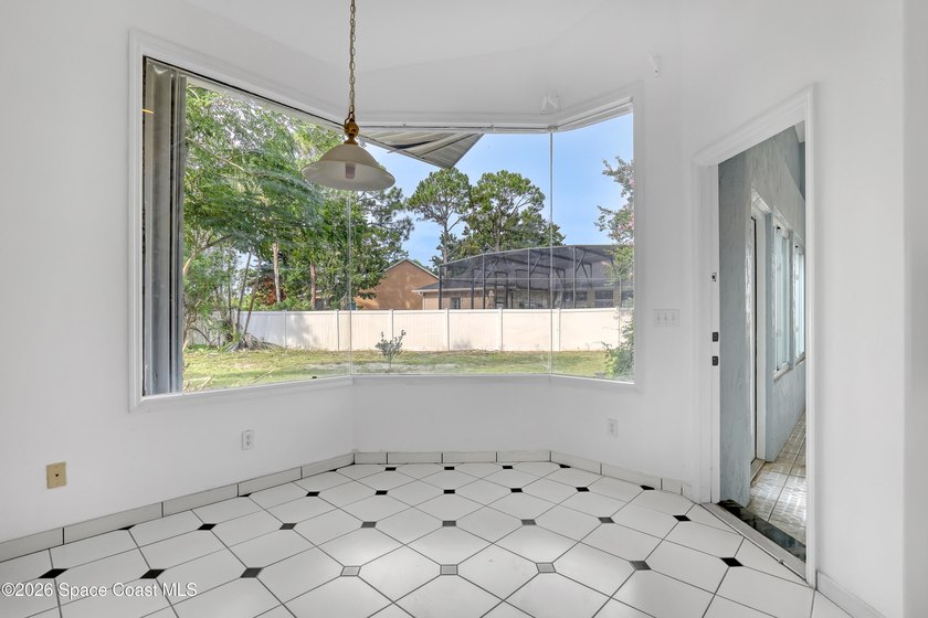 Exceptional value in this custom-built 3,300 sq. ft. concrete - photo 15