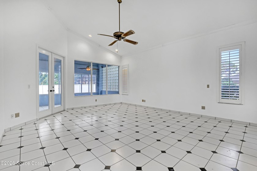Exceptional value in this custom-built 3,300 sq. ft. concrete - photo 21
