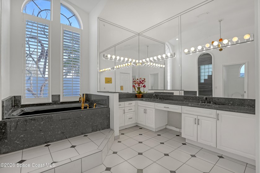 Exceptional value in this custom-built 3,300 sq. ft. concrete - photo 27