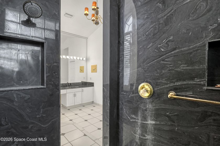 Exceptional value in this custom-built 3,300 sq. ft. concrete - photo 29