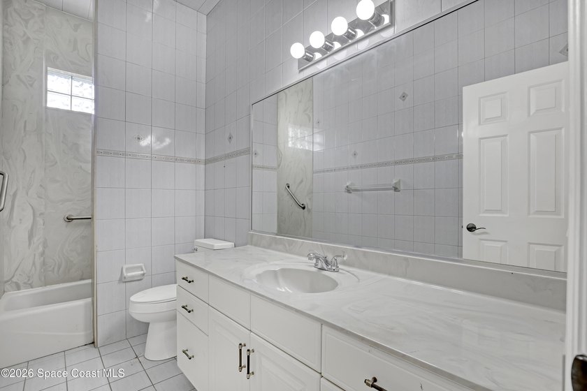 Exceptional value in this custom-built 3,300 sq. ft. concrete - photo 33