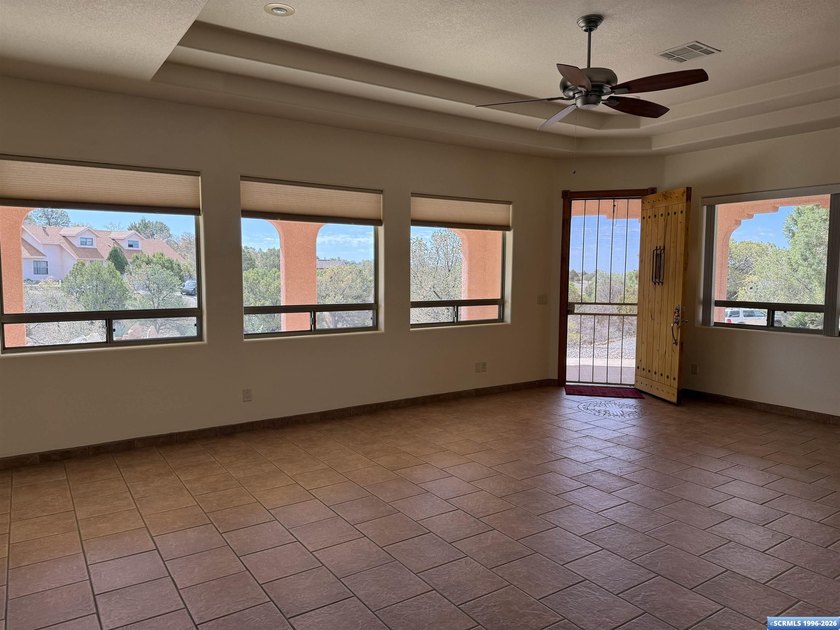 !PRICE REDUCED! Southwest Style, Clean as a whistle, and Move-In - photo 31