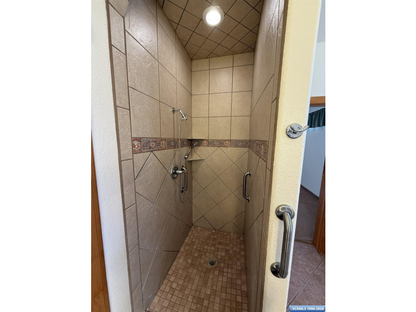 !PRICE REDUCED! Southwest Style, Clean as a whistle, and Move-In - photo 34