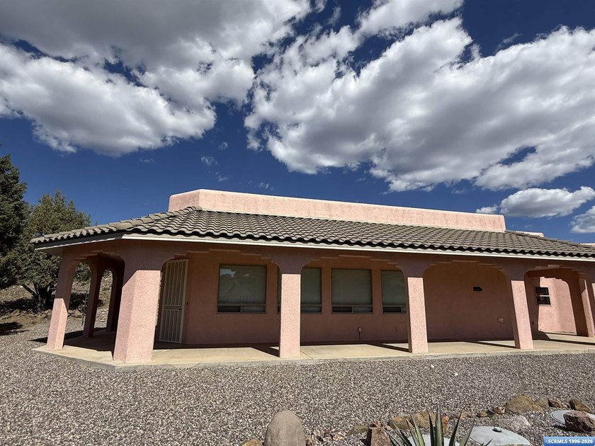!PRICE REDUCED! Southwest Style, Clean as a whistle, and Move-In - photo 45