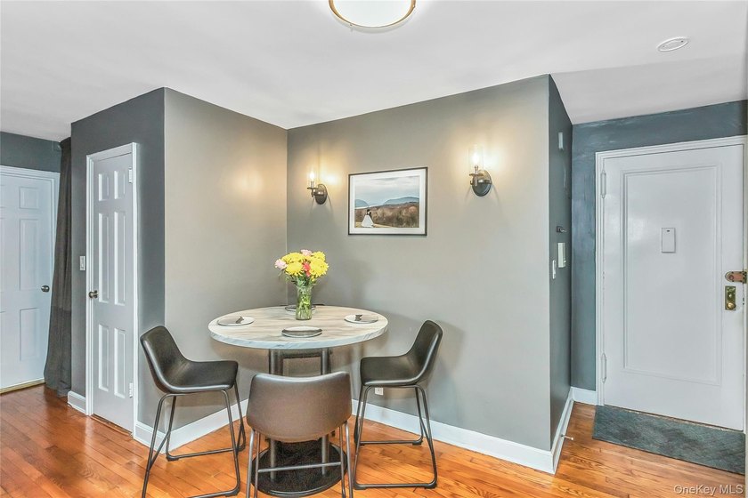 Welcome to 8 Welwyn Road, one of three sister cooperative - photo 5