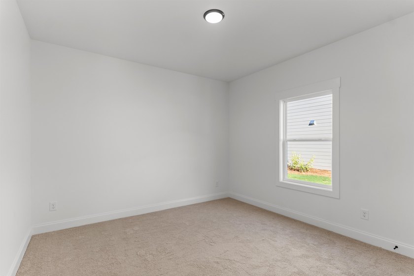 Designed for today's lifestyle, this spacious open floor plan - photo 29
