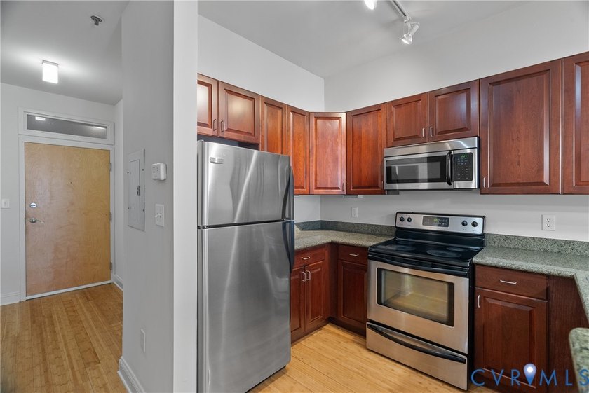 Fantastic opportunity in the heart of Richmond's VCU/Broad - photo 4