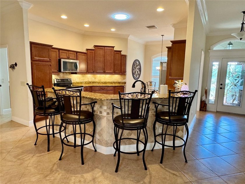 NO BOND~IMMACULATE TURNKEY GARDENIA~NO CARPET~ PLANTATION - photo 8