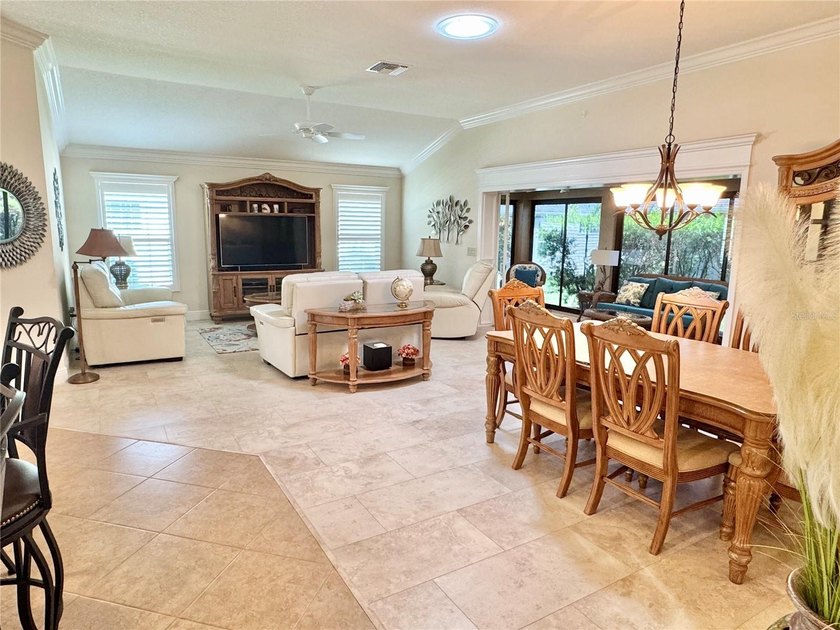 NO BOND~IMMACULATE TURNKEY GARDENIA~NO CARPET~ PLANTATION - photo 10