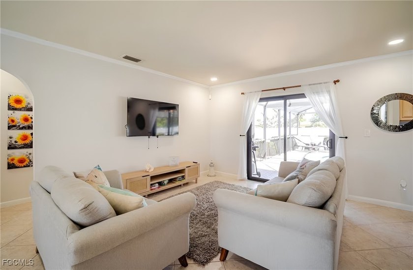 Beautifully Renovated Pool Home in the Heart of Cape Coral - - photo 8