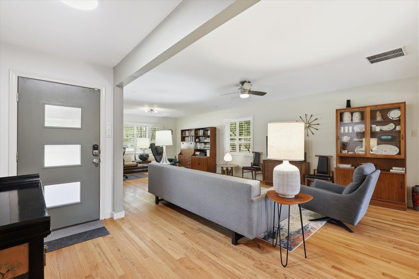 Beautifully maintained and located in the charming enclave of - photo 4
