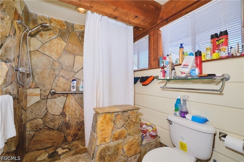 Rare opportunity in one of Fort Myers' most unique and private - photo 9