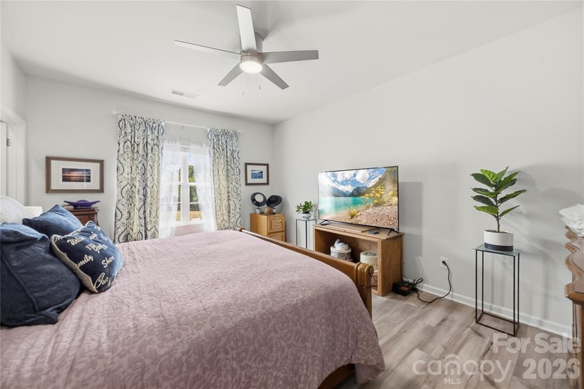 Welcome to this beautiful chiffon plan ranch home featuring an - photo 21