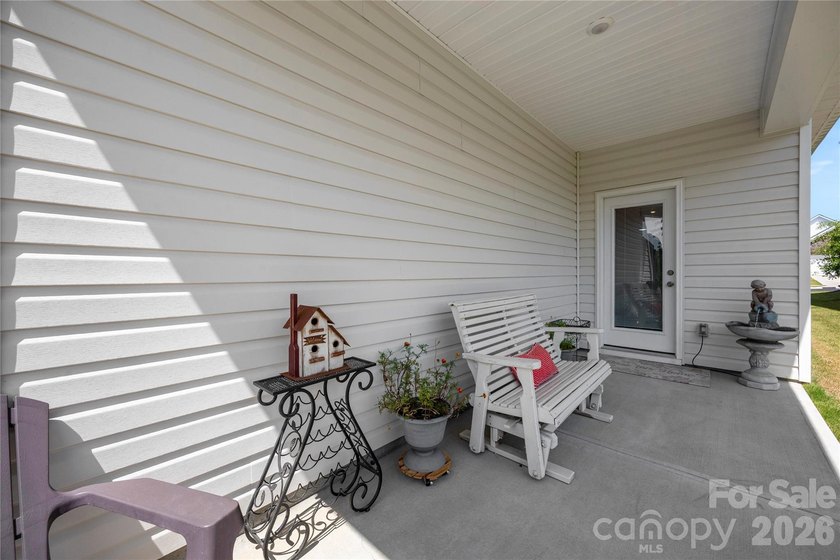 Welcome to this beautiful chiffon plan ranch home featuring an - photo 26