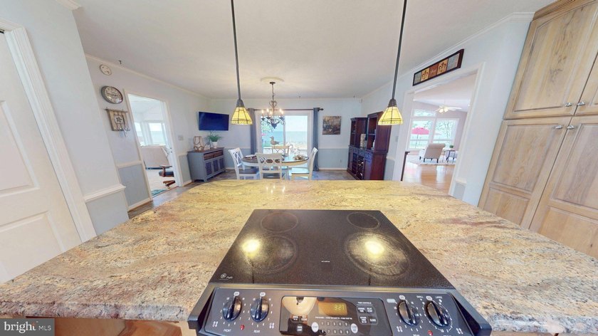 Discover the perfect blend of comfort and luxury in this - photo 19