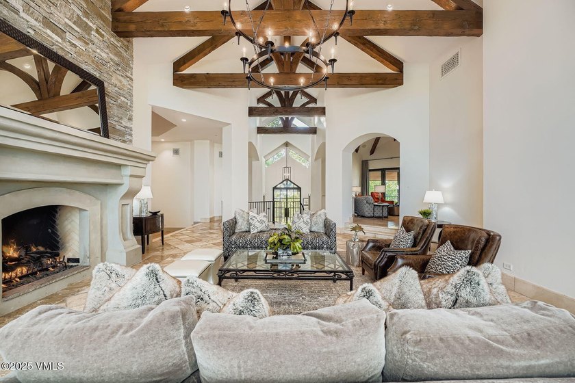 A Legacy Estate. Set on 35 acres, adjacent to BLM, and located 8 - photo 10