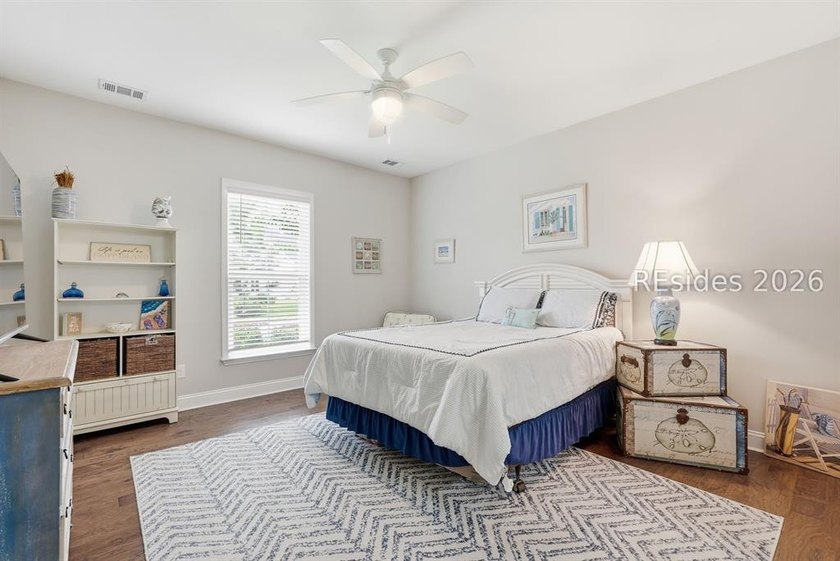 Discover the perfect blend of comfort, connection, and carefree - photo 25
