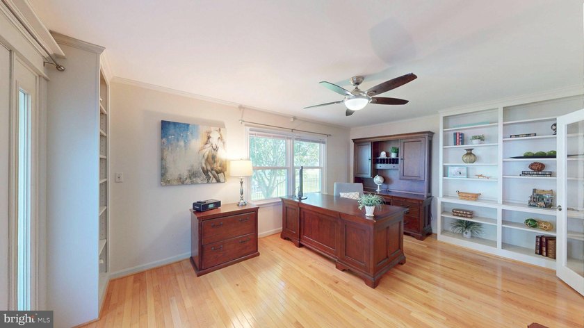 Discover the perfect blend of comfort and luxury in this - photo 28
