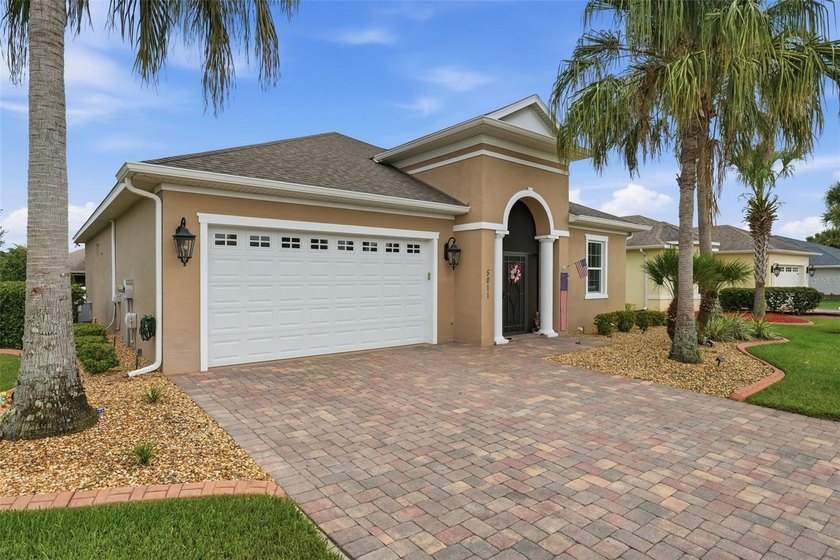 Virtually Staged. WELCOME HOME to this BEAUTIFULLY maintained - photo 3