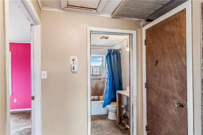 Nestled just off Park Road 4, this fixer-upper at 107 Leaning - photo 11