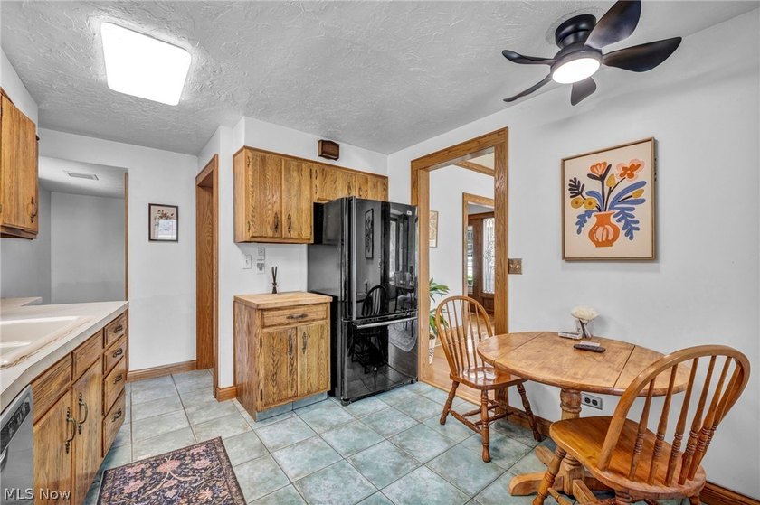 Welcome to 17435 Lake Avenue, a beautifully maintained century - photo 19