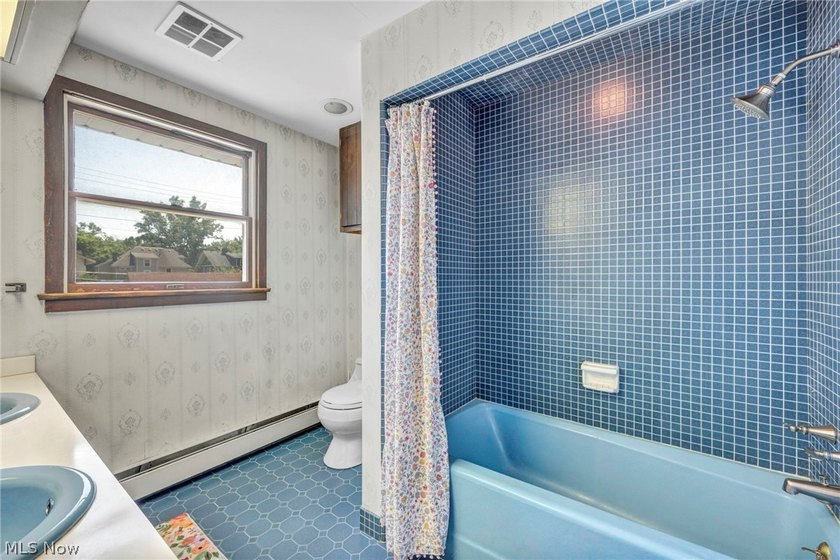 Welcome to 17435 Lake Avenue, a beautifully maintained century - photo 23