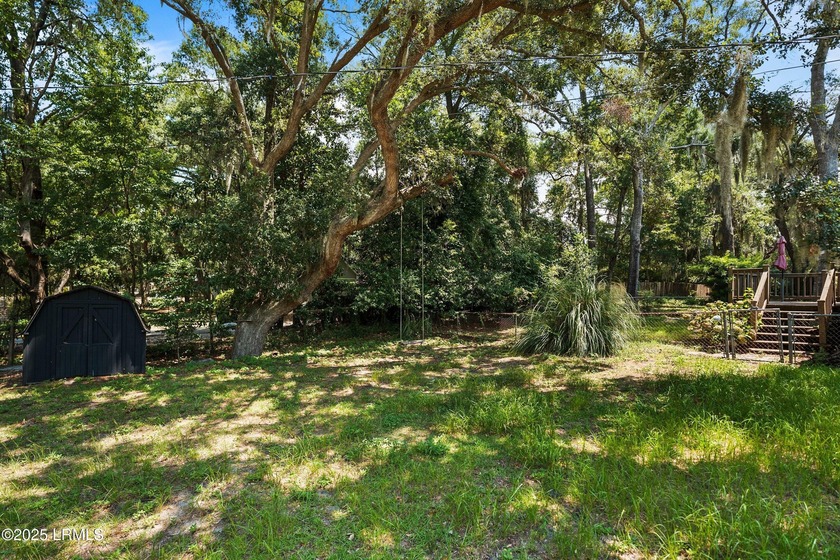 Welcome home to this turnkey 3-bedroom, 2-bath home, 2 miles - photo 25