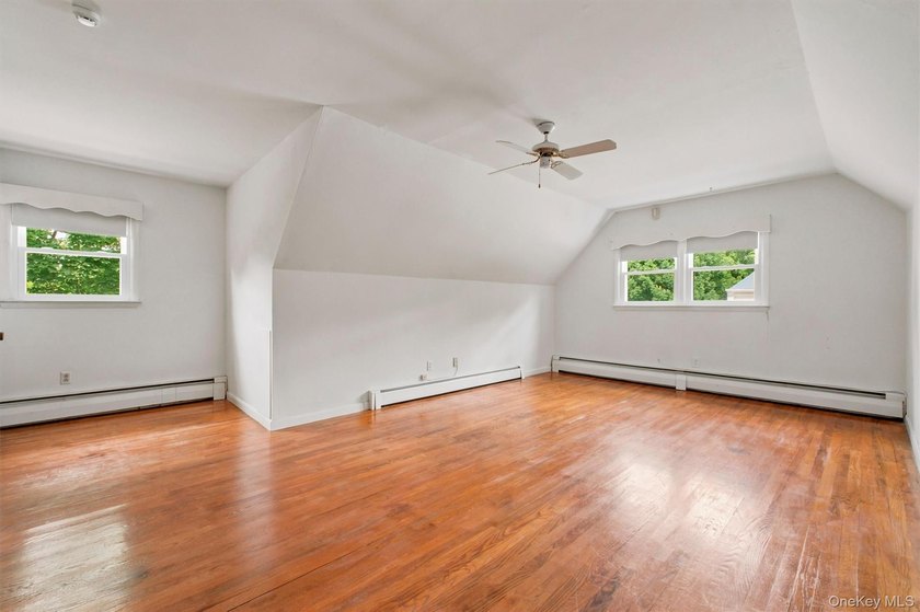 133 Westlake Drive features 4 bedrooms, 2.5 baths, spacious - photo 28