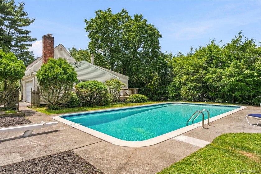 133 Westlake Drive features 4 bedrooms, 2.5 baths, spacious - photo 36