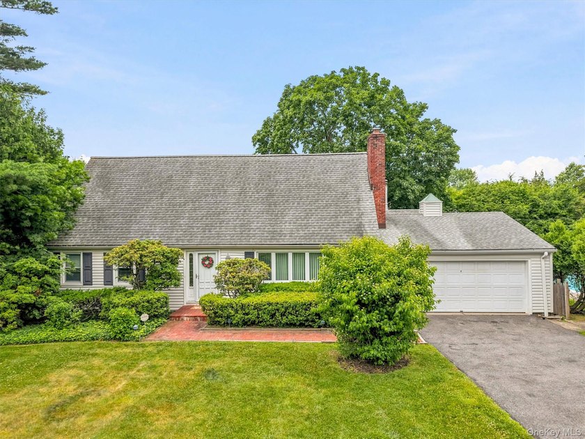 133 Westlake Drive features 4 bedrooms, 2.5 baths, spacious - photo 41