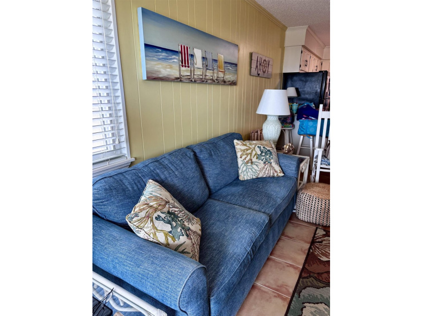This is the condo that you've been waiting for! Beautifully - photo 4