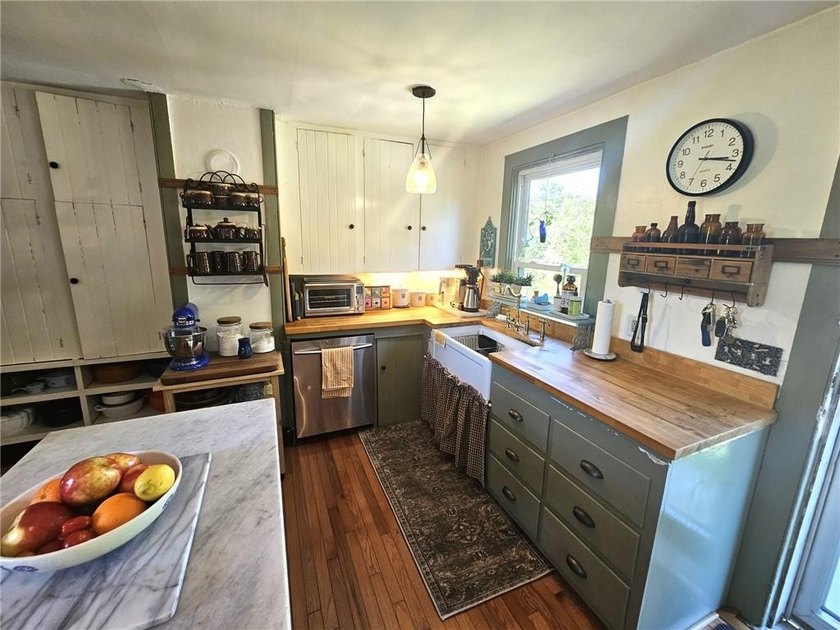 Set on 26.14 private acres with walking trails leading to Moscow - photo 10