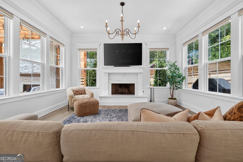 EXPERIENCE EXCEPTIONAL CRAFTSMANSHIP AND LUXURY IN THIS STUNNING - photo 25