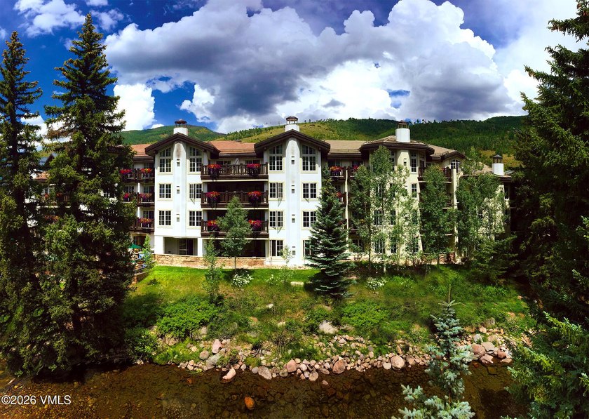 Beautiful recently remodeled condo. Enjoy one of the best - photo 3