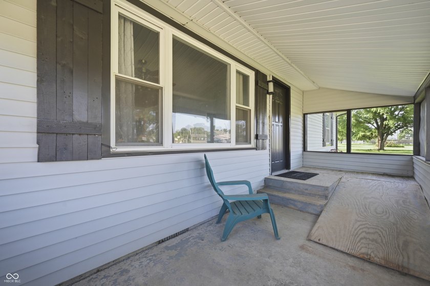 Welcome to 316 Woodward Street, this beautifully renovated - photo 3