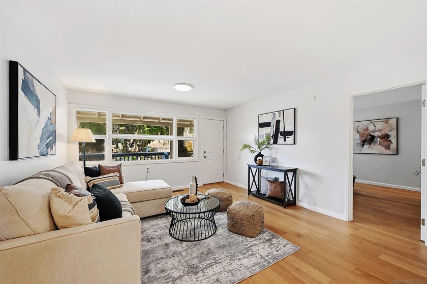 Situated on an extra-large, fully fenced lot, this beautifully - photo 3