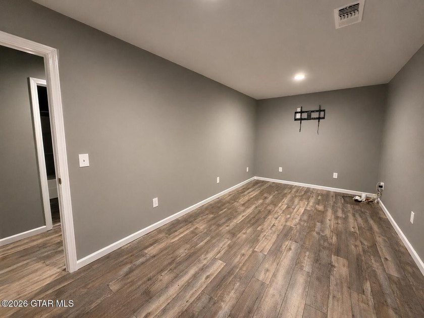 Welcome to 40049 Drive in Hamilton, Mississippi-- a 4 bedroom, 2 - photo 31