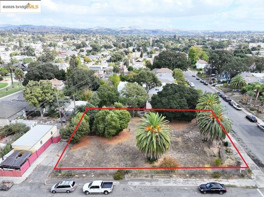 Lot 3 of 3 totaling 13,000 square feet! Don't miss this rare - photo 3