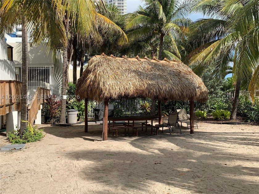 Your new fabulous beach life awaits! Take advantage of this - photo 22
