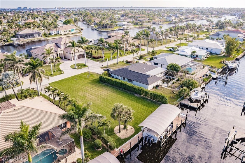 Great neighborhood with many Million dollar plus homes. 30,000 - photo 4