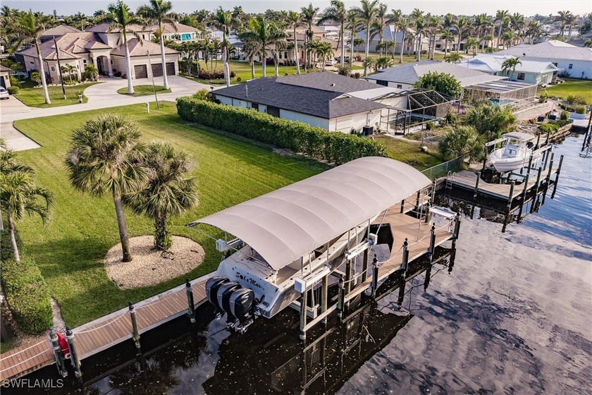 Great neighborhood with many Million dollar plus homes. 30,000 - photo 8
