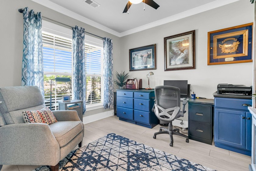 Welcome to 101 Garden Gate Way, a beautifully upgraded Castle - photo 6