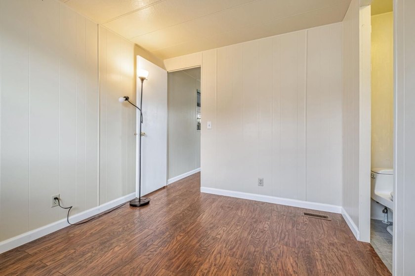 This well-maintained home presents a fantastic opportunity to - photo 16