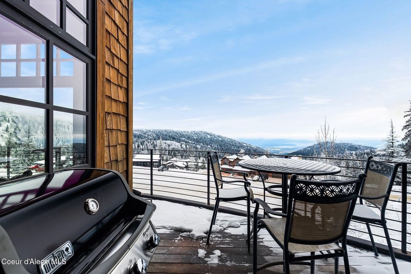 This premier, true ski-in/ski-out residence in the heart of the - photo 27